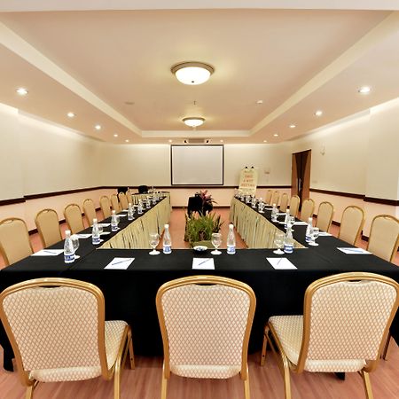 Banana Inn By Kagum Hotels Bandung Exterior photo
