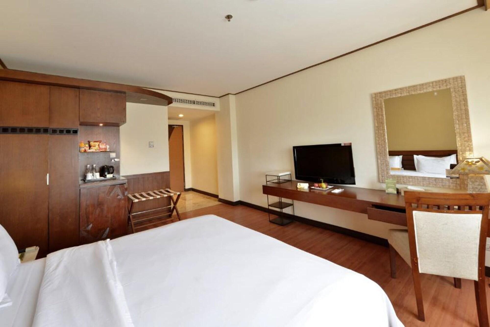 Banana Inn By Kagum Hotels Bandung Exterior photo