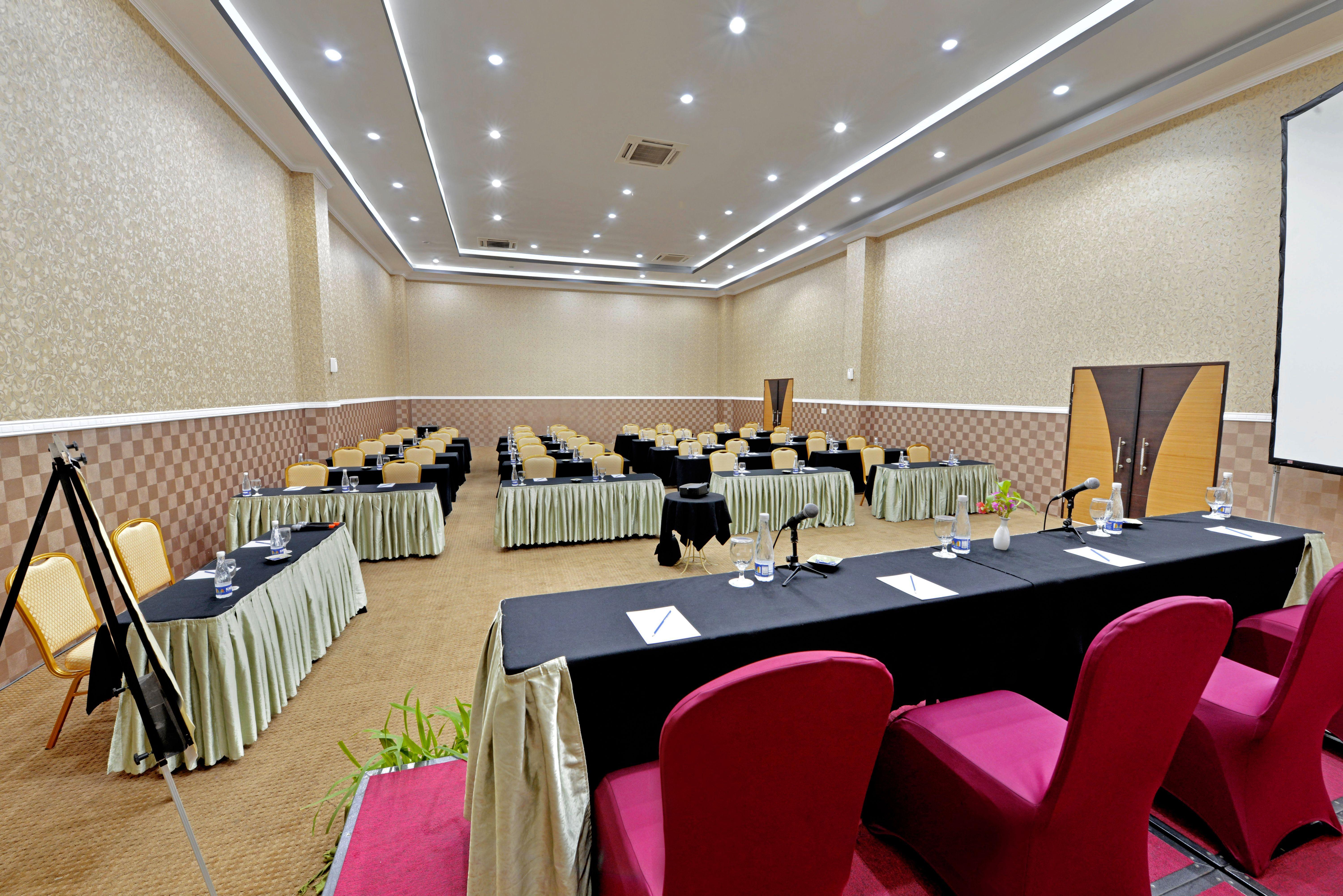 Banana Inn By Kagum Hotels Bandung Exterior photo