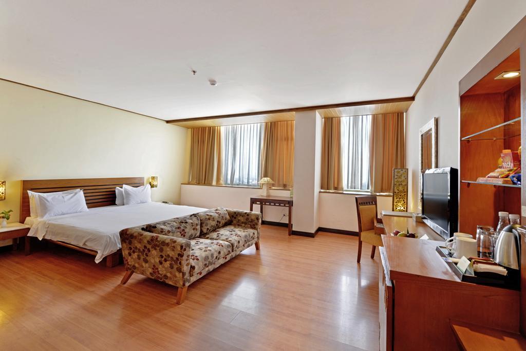 Banana Inn By Kagum Hotels Bandung Exterior photo