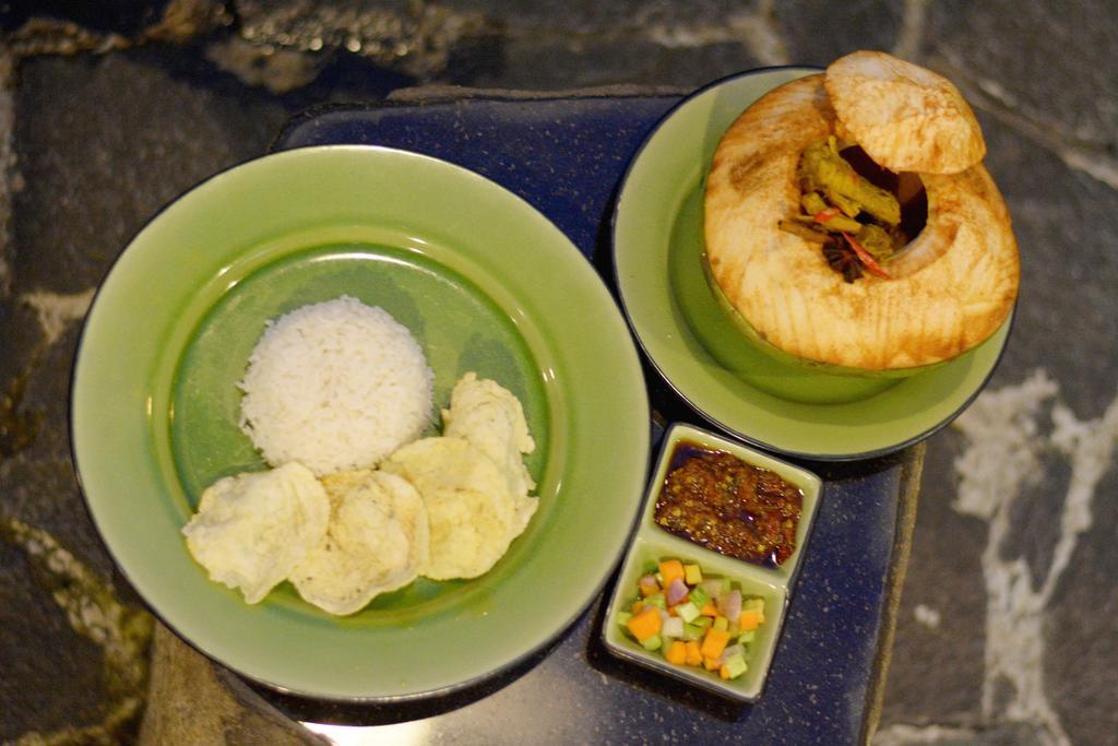 Banana Inn By Kagum Hotels Bandung Exterior photo