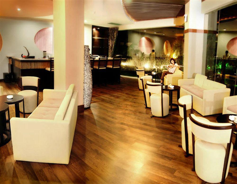 Banana Inn By Kagum Hotels Bandung Exterior photo